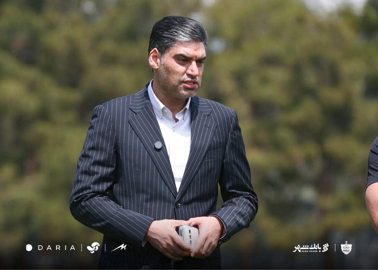 حمله مدیرعامل پرسپولیس به بازیکنان؛ همین فردا قراردادتان را فسخ کنید! حمله مدیرعامل پرسپولیس به بازیکنان؛ همین فردا قراردادتان را فسخ کنید!